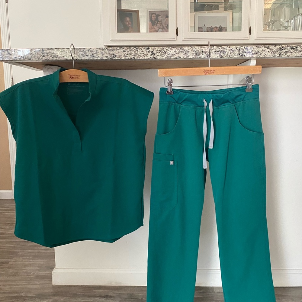 Rafaela top xxs an bottom pants kade xs set